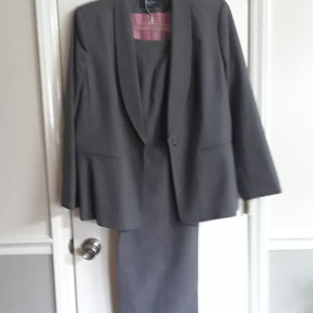 Ladies grey pants suit